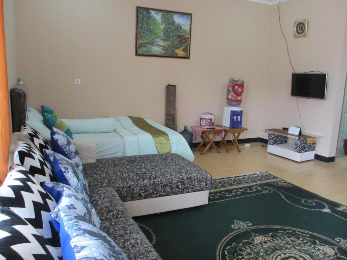 Lembur Incu Syariah Villa & Resto Lembang Kültér fotó